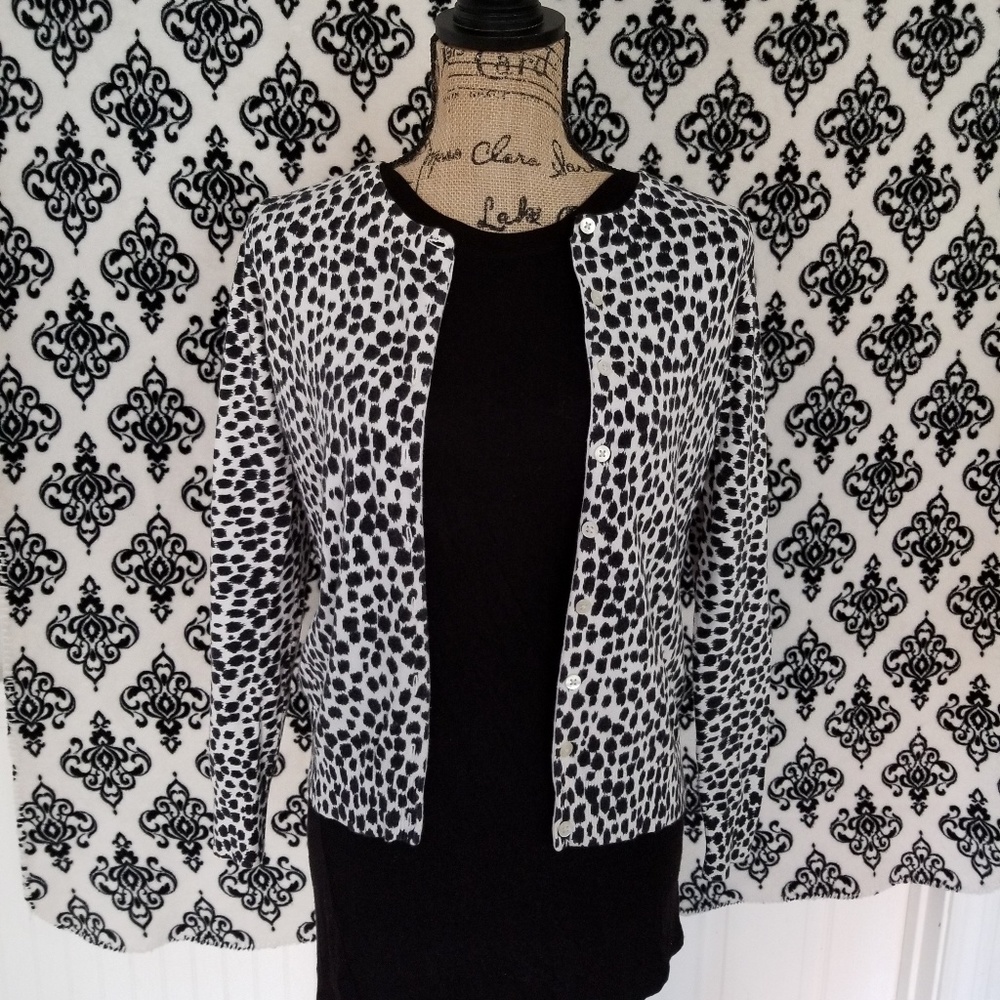 Old Navy Sweater